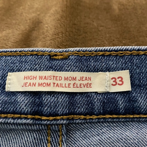 High Waisted Levi Mom Jeans - Picture 5 of 7